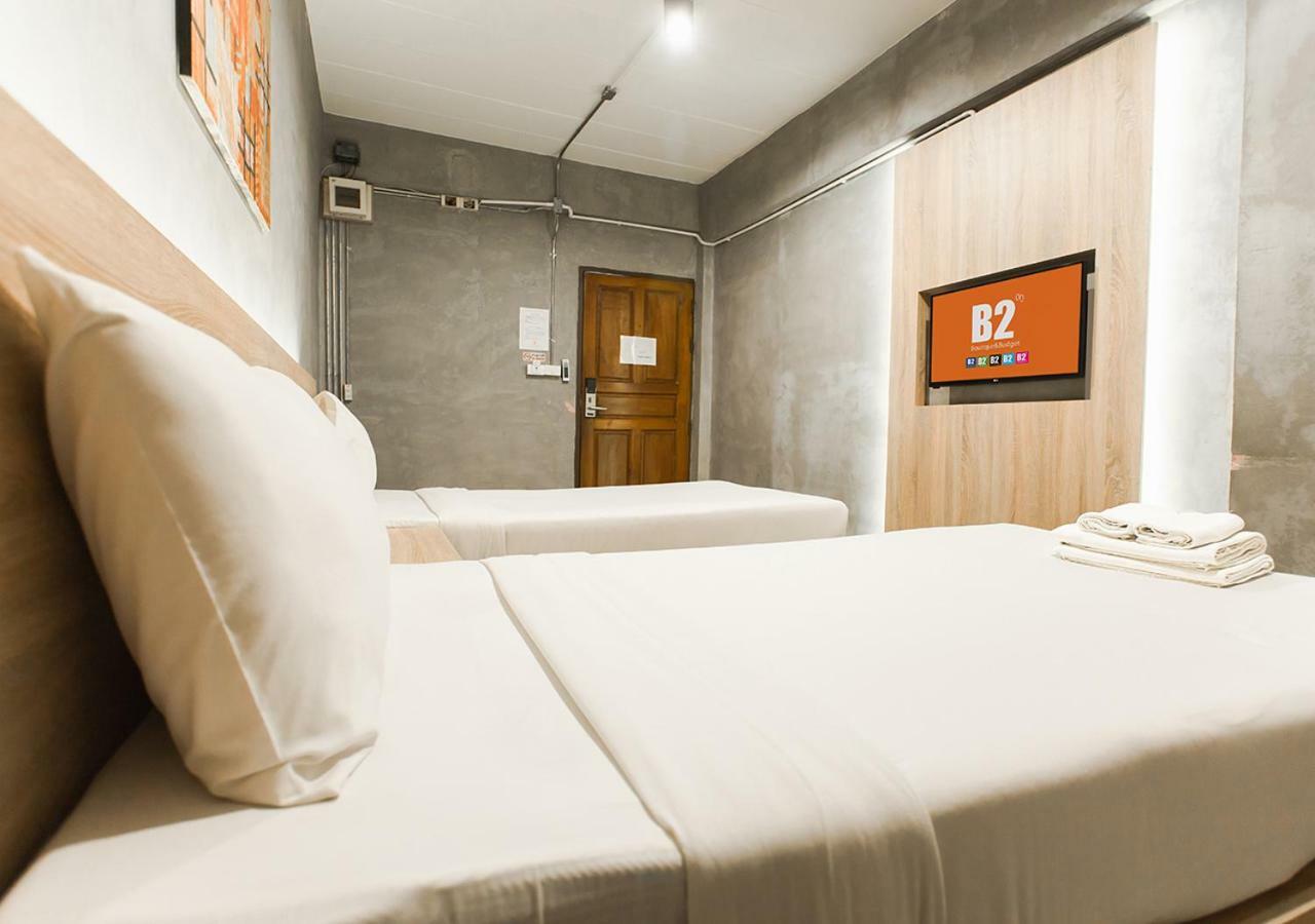 B2 Santitham Hotel Chiang Mai Bagian luar foto