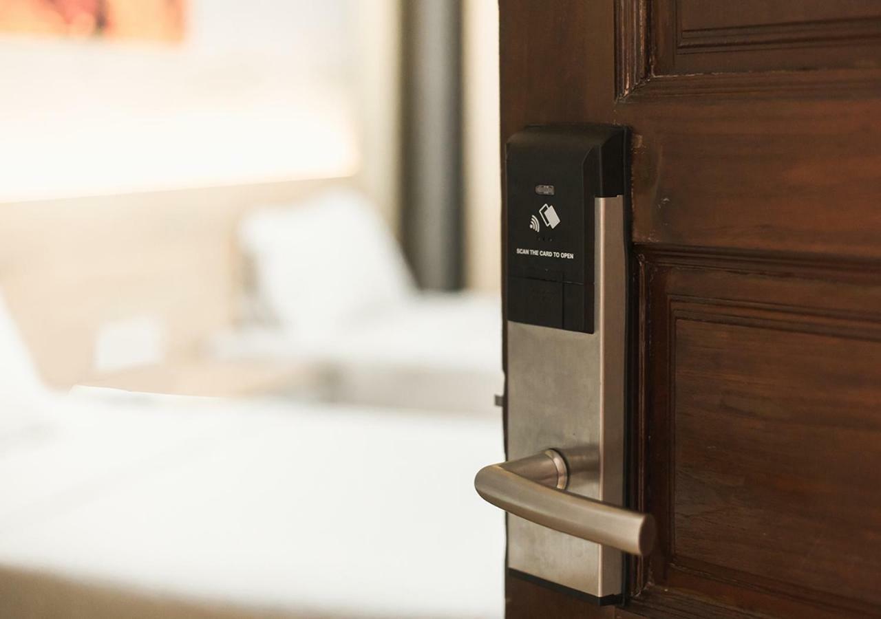 B2 Santitham Hotel Chiang Mai Bagian luar foto