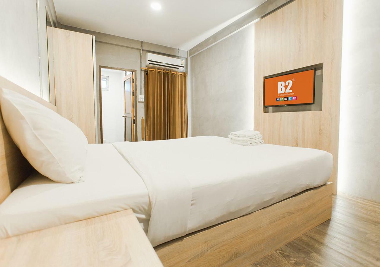 B2 Santitham Hotel Chiang Mai Bagian luar foto